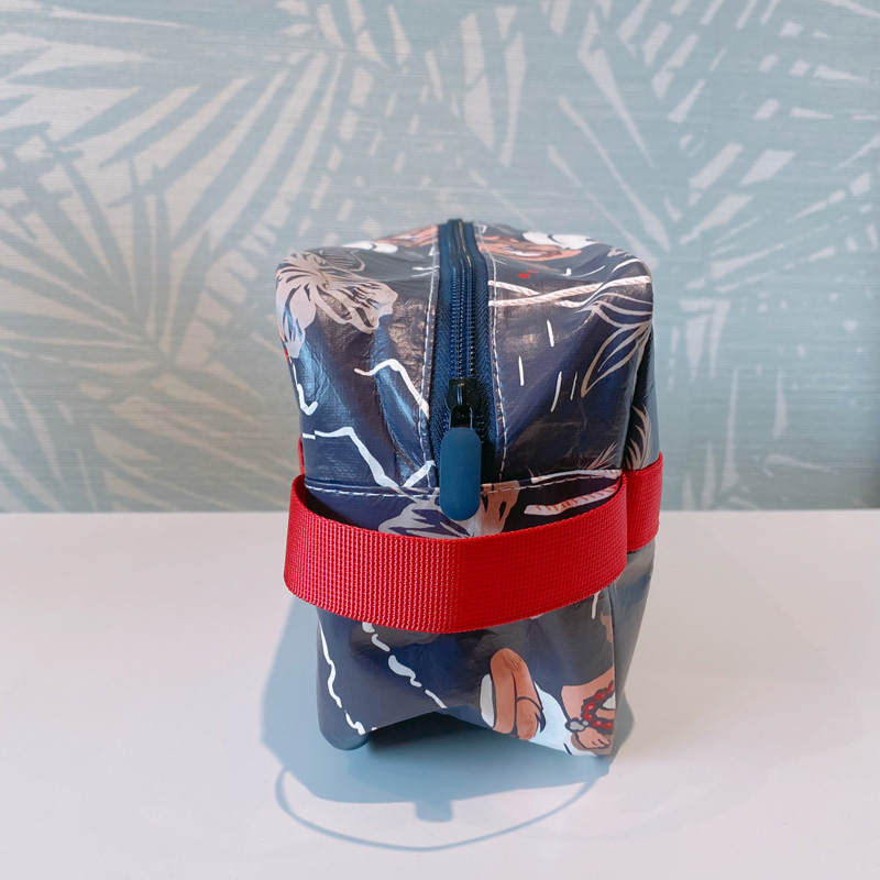Ultralight Toiletry Bag Hanging Dopp Kit for Men Women Water Resistant Tyvek Shaving Bag with Large Capacity for Travel