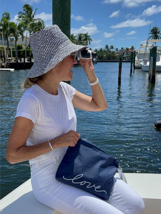 Eco-Friendly Waterproof Zipper Bag: Custom Tyvek Pouch for Ladies in Nautical Rope Love