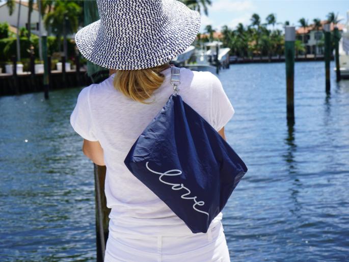 Women's makeup travel bag