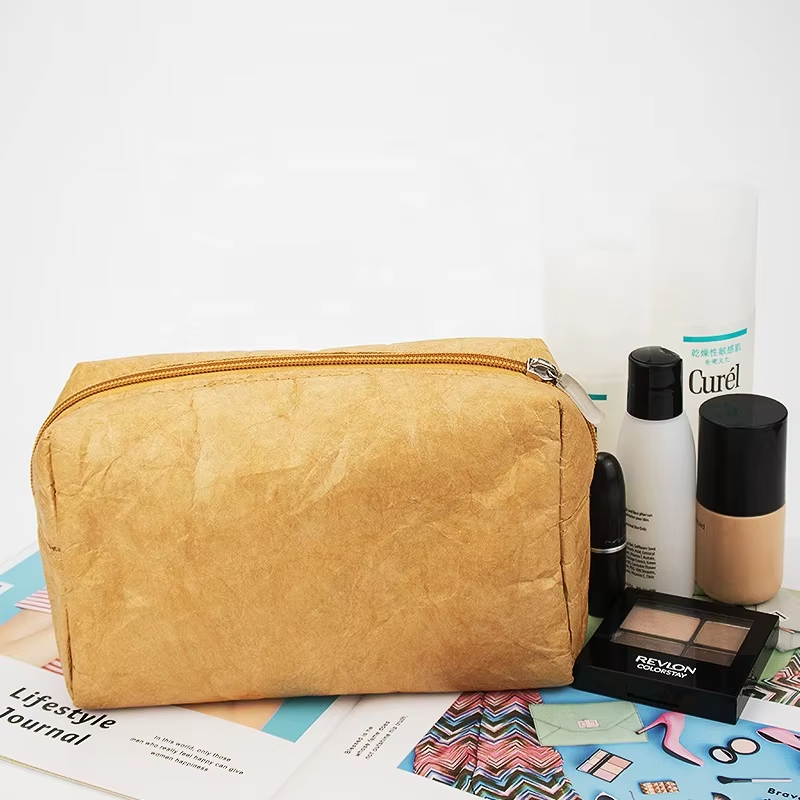 Waterproof Women’s Toiletry Pouch Waterproof Women’s Toiletry Pouch