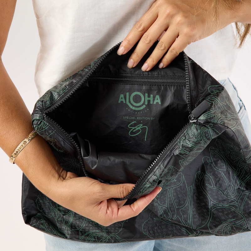 women's cosmetic travel bag