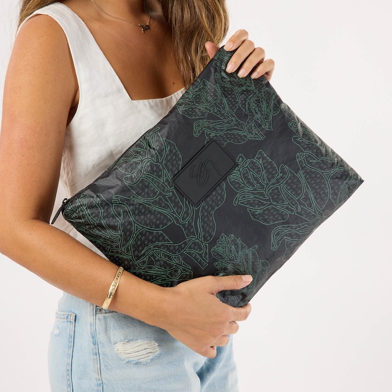 Aloha Custom Max Pouch Premium Waterproof Makeup Travel Bag Manufacturer