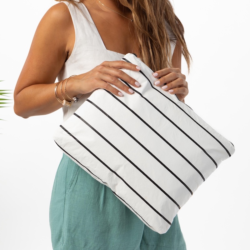 Custom Jumbo Splash-Proof Cosmetic Bag | Max Pinstripe Travel Makeup Pouch Manufacturer